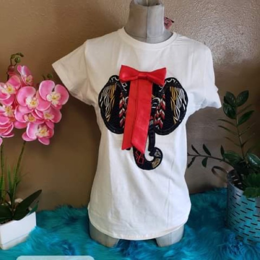 Tops - Picture 3 of 16